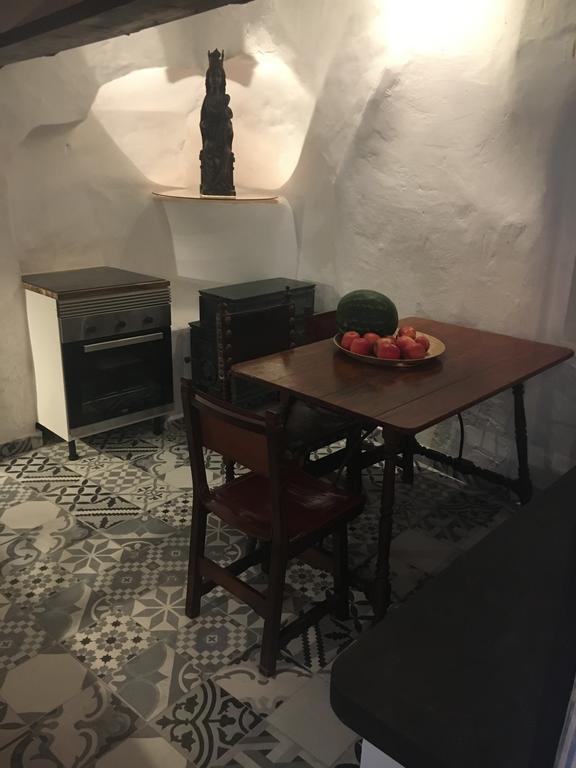 Stadthaus Mitten Im Kuenstlerviertel Von Arta Mit Zwei Wohnungen Kültér fotó
