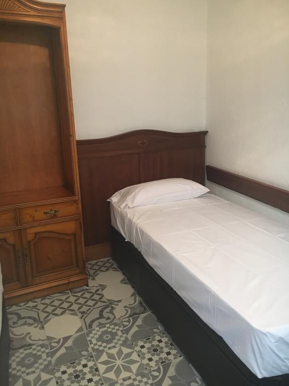 Stadthaus Mitten Im Kuenstlerviertel Von Arta Mit Zwei Wohnungen Kültér fotó